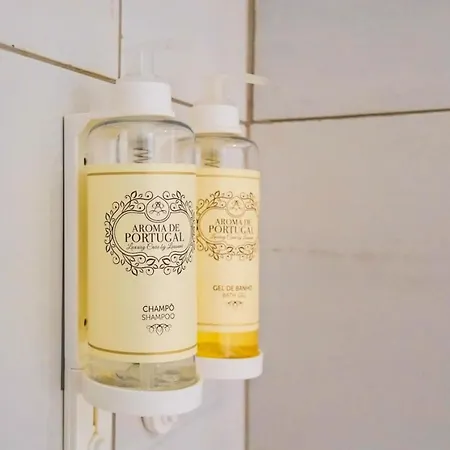 Lovely Fully Equipped Near Subway N11 - Shared Bathroom With Another Лісабон