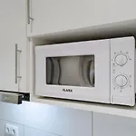 Lovely Fully Equipped Near Subway N11 - Shared Bathroom With Another Appartement *